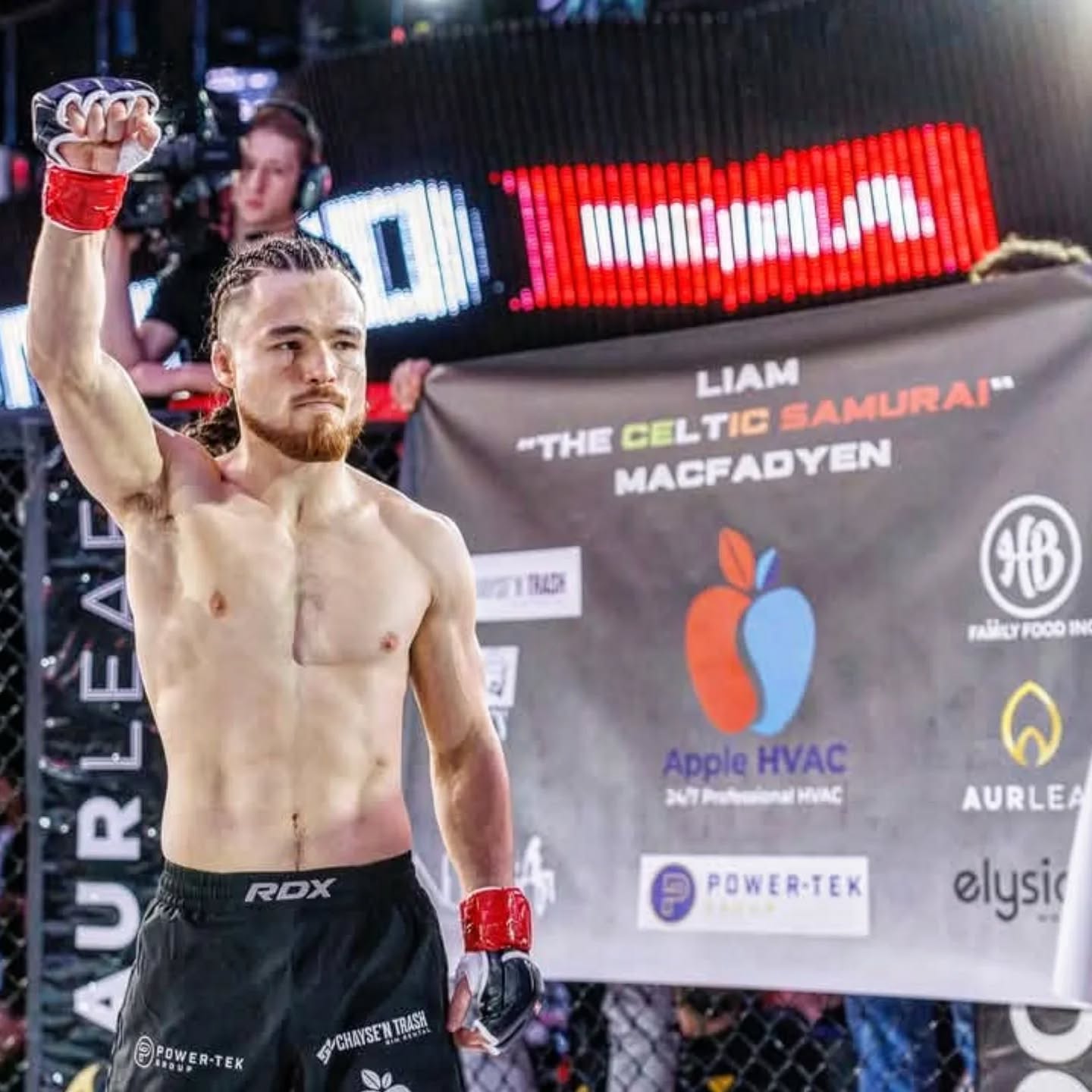 https://tinatak.com/wp-content/uploads/2025/02/Hand-raised-MMA-match-4-1.jpg